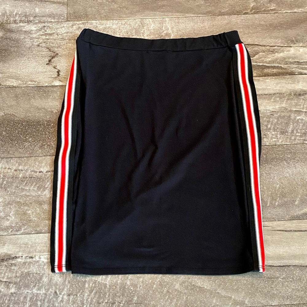 Black Sporty Mini Skirt with Racing Stripes Y2K Vintage